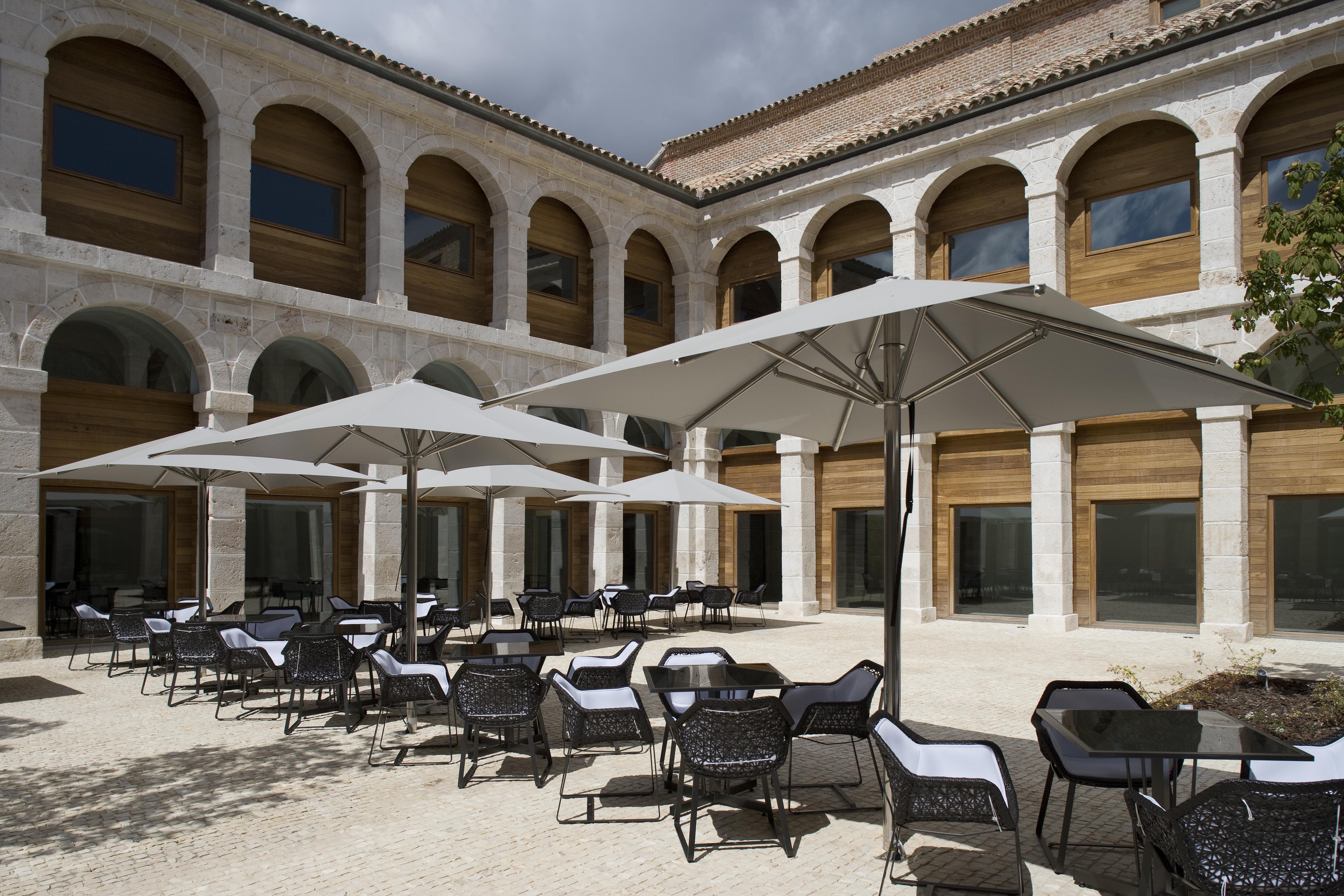 Parador De Αλκαλά ντε Ενάρες Εξωτερικό φωτογραφία