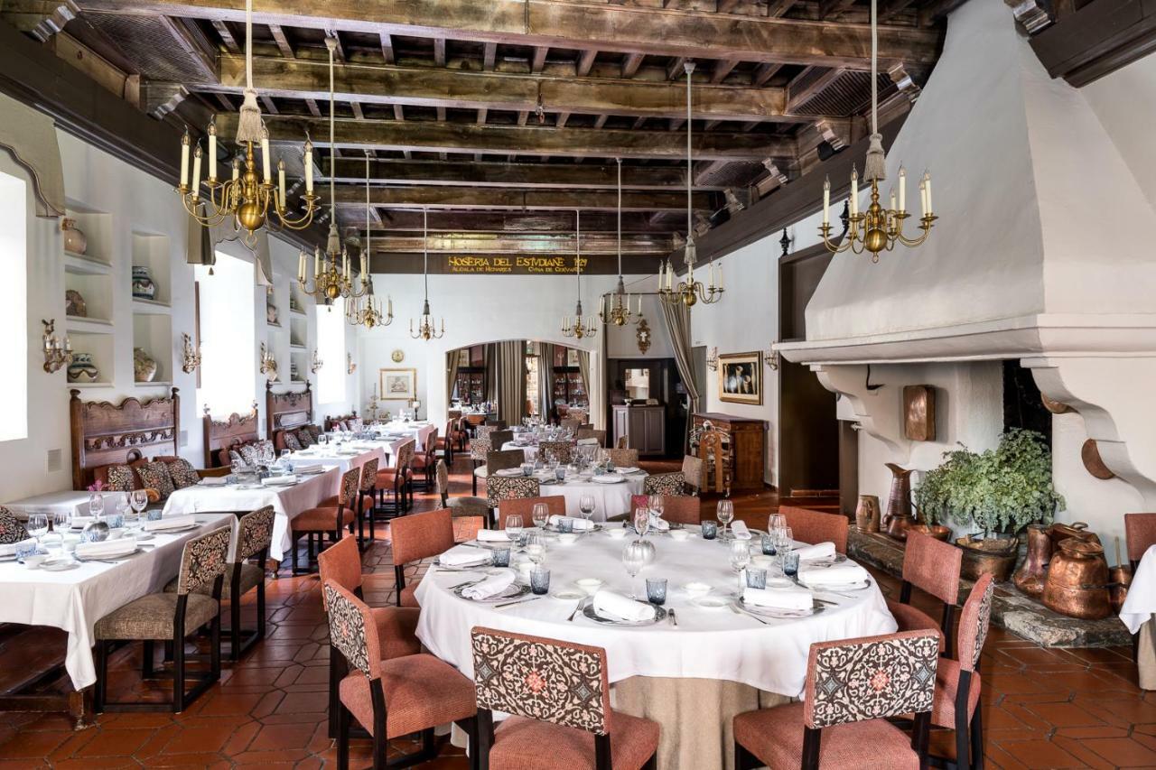 Parador De Αλκαλά ντε Ενάρες Εξωτερικό φωτογραφία